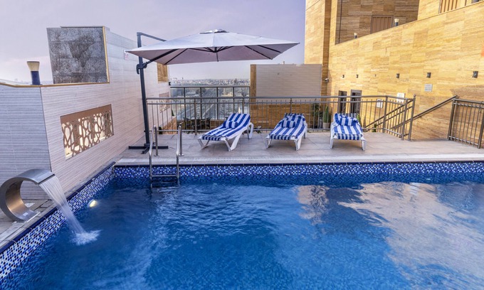 Jeddah Hotel | Discover Iridium 70 Hotel: Guest Rated 9/10 with Ocean View