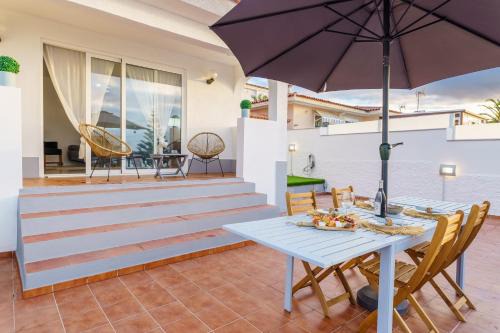 Sauzal Villa | Family-Friendly Iris 8 House: Highly Rated & Welcoming