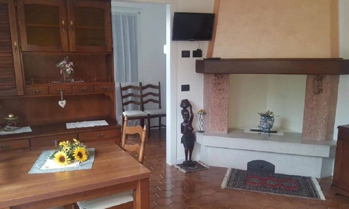 Volargne Other | Welcoming Iris - Agriturismo Terra e Sole Stay Experience