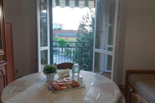 Busto Arsizio Apartment | Family-Friendly IRIS Bilocale Sant'Anna in Scenic Location