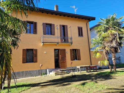 Busto Arsizio Villa | IRIS Villa ristrutturata con giardino