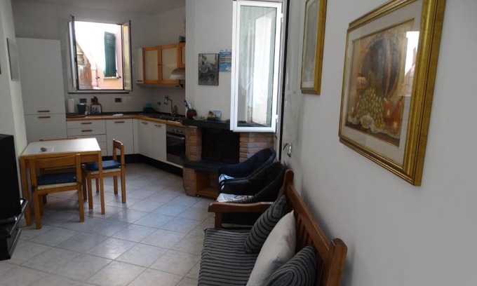 Manarola Apartment | Pet-Friendly IRMA Manarola with 9.4/10 Guest Rating