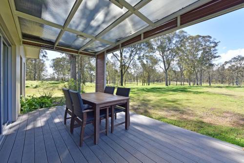Pokolbin Villa | Discover Ironbark Hill Villa 6 Cabernet Franc Retreat