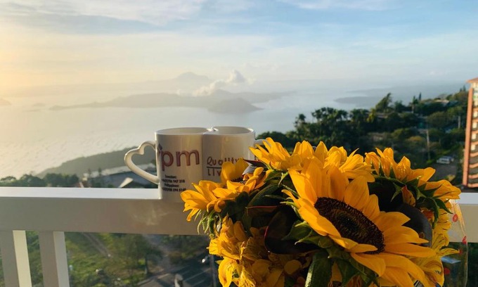 Tagaytay Apartment | Stunning IRPM WIND Studio with Taal Lake Views & Amenities