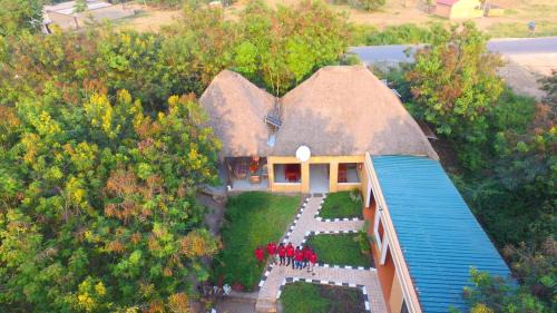 Kasese Cabin | Irungu Forest Safari Lodge: Relax by the Oceanfront