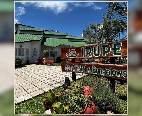 Federacion Hotel | Irupé Apart Hotel: Oceanfront Oasis with Pool & Hot Tub