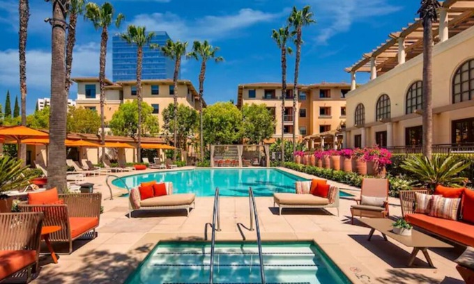 Lake Forest Apartment | Irvine Spectrum | Pool & Spa