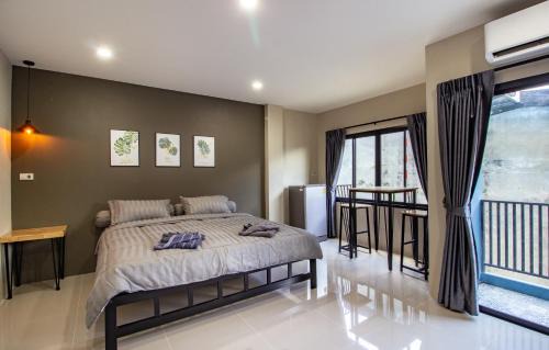 Ratchaburi Hotel | Budget-Friendly Haven at Is Am Are Stay Boutique
