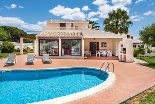 Castelo Villa | Villa Isabel: Oceanfront Retreat with Pool & High Ratings