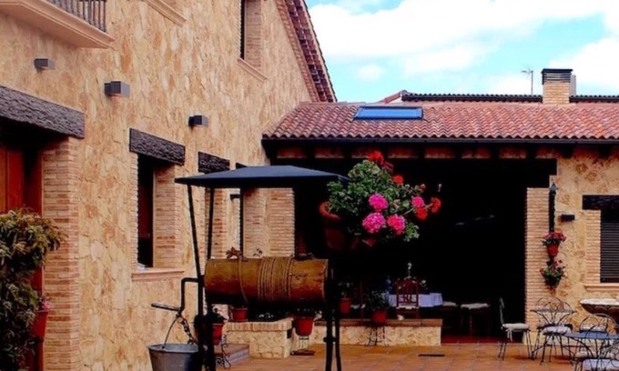 Corral de Ayllon Apartment | Isabel's Rosales - Cozy Double Studio with Kitchen Access
