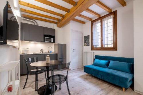 Historic Center Apartment | Family-Friendly Retreat at Isaia 41 Awaits Your Stay