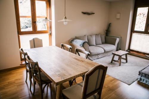 Isavarre Apartment | Experience Isavarre Esterri: Guest Rated 9/10 & Pet Friendly