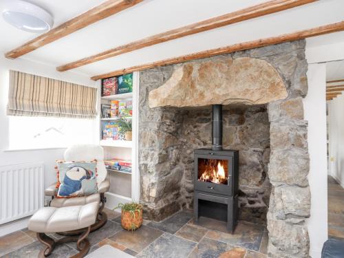 Llanengan House | Discover Isfryn: Family and Pet-Friendly 4-Star Retreat