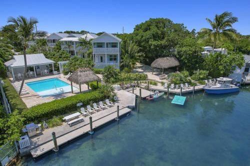 Islamorada Villa | Isla Key Guava - Waterfront Boutique Resort & Poolside Paradise