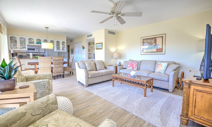 Sanibel Condo | Island Beach Club #P3A is a 2/2 vacation rental on Sanibel Island!