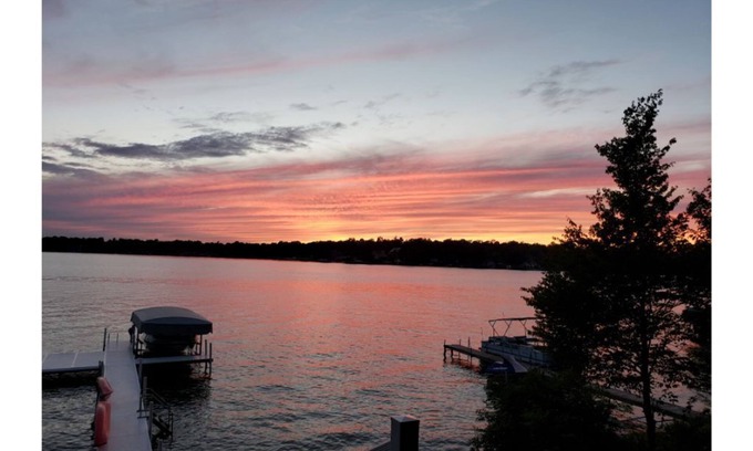 Cassopolis Cottage | Tranquil Island Getaway – Lakefront Cottage with Private Beach