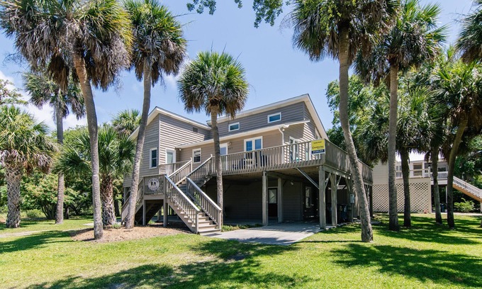 Edisto Island House | Dog-Friendly Island Retreat with Pool & Beach Access