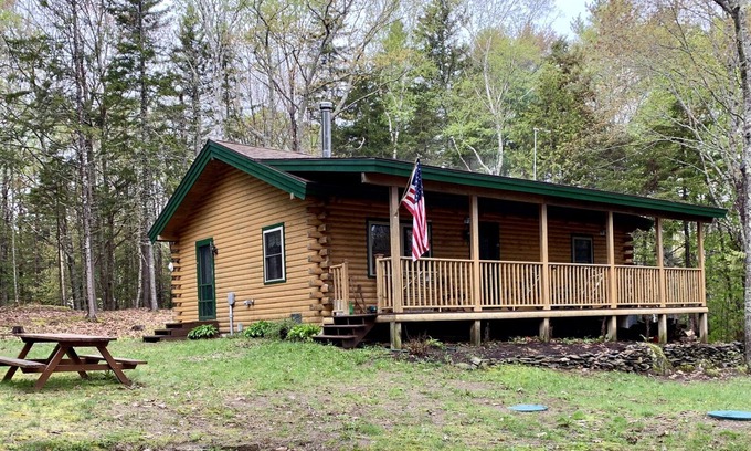 Islesboro House | Ocean View Island Log Home in Maine - Guest Rated 10/10