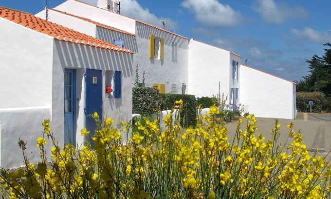 Ile d'Yeu House | Island of Yeu: Family-Friendly House with Oceanfront Views