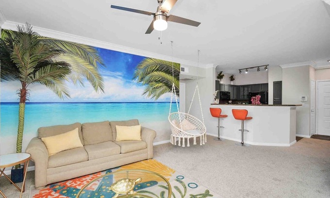 South Central Houston Apartment | Island Paradise - Guest Rated 10/10 with Spa & Kitchen