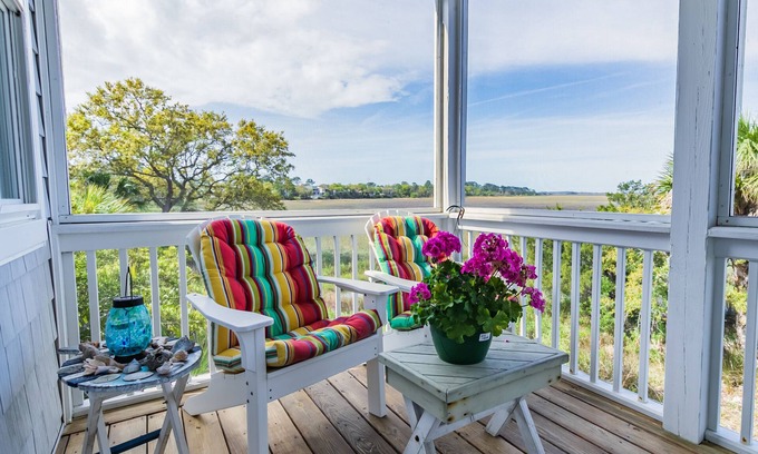 Bonito Boathouses House | Seaside Retreat with Full Water Views & Kayaks Included