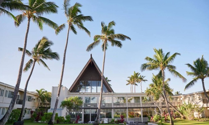 Kahului House | Island Vacation Starts Here! Amazing Unit, Pool, Pet-Friendly