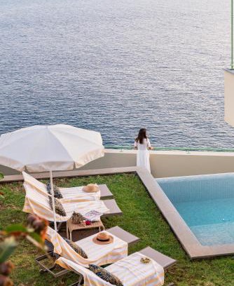 Santa Maria Maior Villa | Experience Islander - Funchal Seaside Villas with Ocean Views