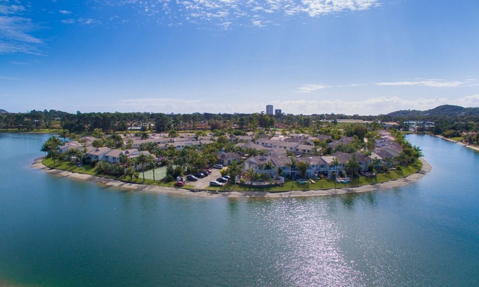 Elanora Hotel | Discover Isle of Palms Resort: Family-Friendly Getaway