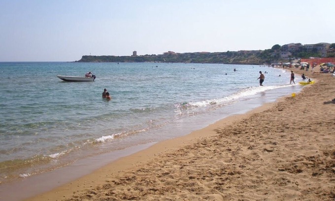 Isola di Capo Rizzuto Apartment | Oceanfront Apartment in Isola Di Capo Rizzuto Awaits You