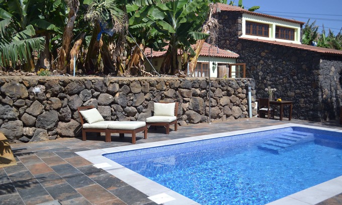 Tijarafe Cottage | Isolated XIX House: Pet-Friendly Oasis with Ocean View