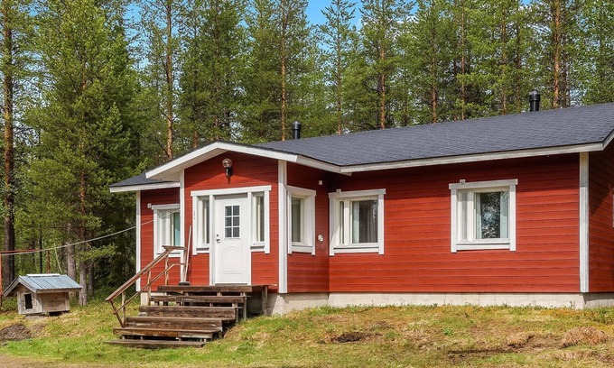 Salla House | Discover Itätullinkievari: Lakeside Spa Retreat Awaits