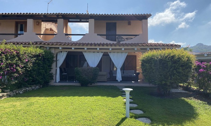 Baja Sardinia Villa | Baja Sardinia-Costa Smeralda: Scenic Villa with Private Garden