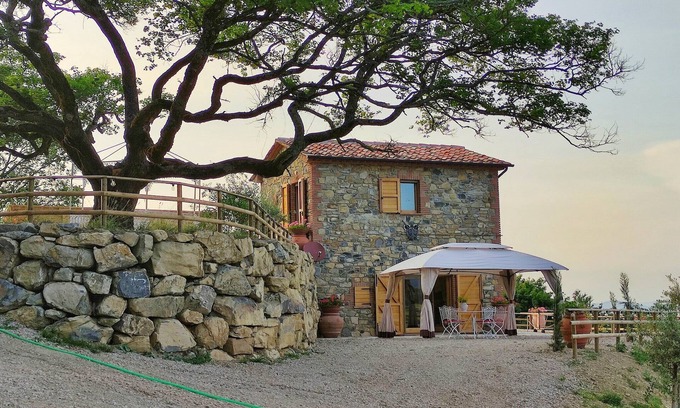Castelnuovo di Val di Cecina Villa | Explore Belvilla by OYO Villa Pratini: Pet-Friendly Retreat