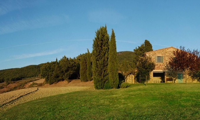 Sarteano Villa | Explore VALLOCCHIE: A Pet-Friendly Retreat with Pool Access