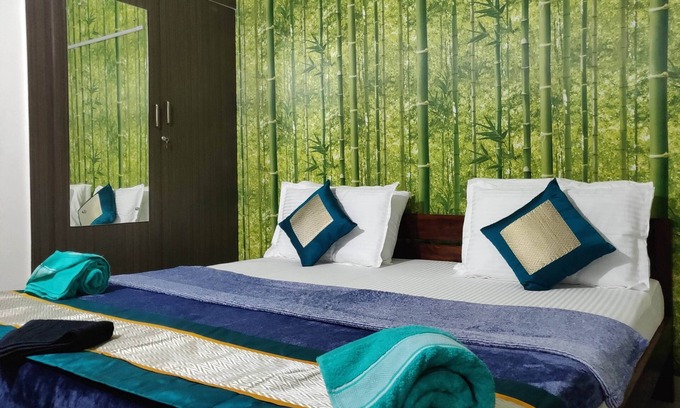 Karappakam Apartment | Cozy Lakeview Condo with Fast WiFi & Kitchen Amenities