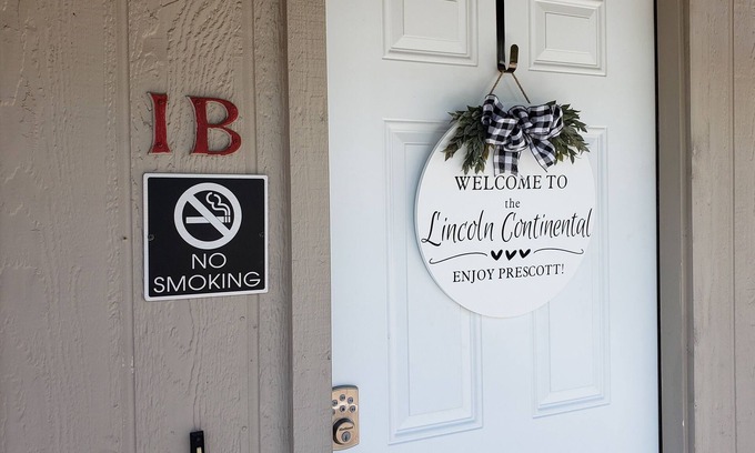 Prescott Condo | Bold and Beautiful Retreat: Guest Rated 9.6 with Breakfast!