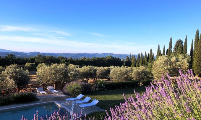 Loro Ciuffenna Villa | Inviting Farmhouse Retreat with Pool near Florence & Arezzo