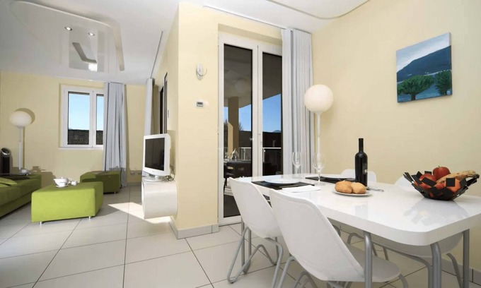 Maccagno Apartment | Relaxing Apartment in Maccagno with Pool and Spa Amenities