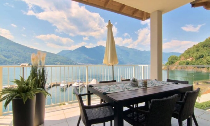 Maccagno Apartment | Lake Maggiore apartment with lake views