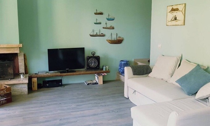 Marina di Castagneto Carducci House | Discover Panasini House: Oceanfront Retreat with Garden