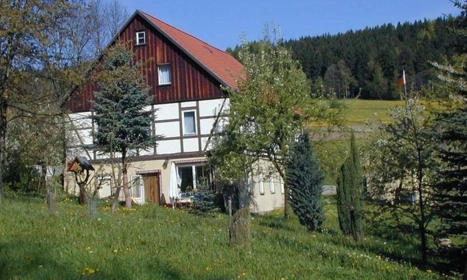 Waschleithe Apartment | Experience Rural Serenity and Attractions in the Village