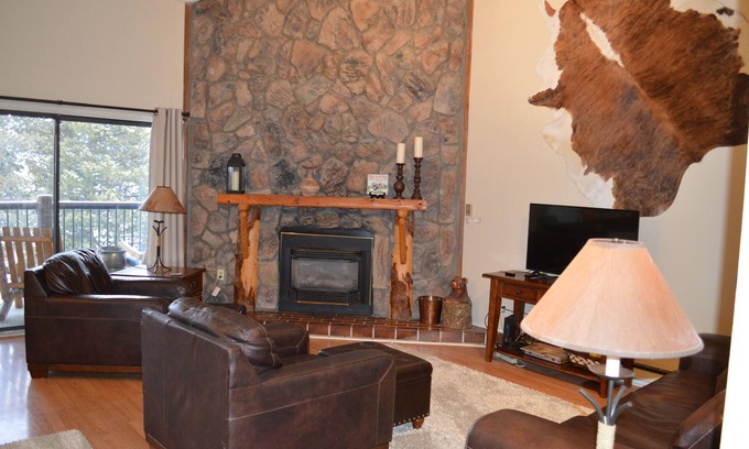 Historic District Condo | Prime Location with Unobstructed Views - Ski In/Out Access