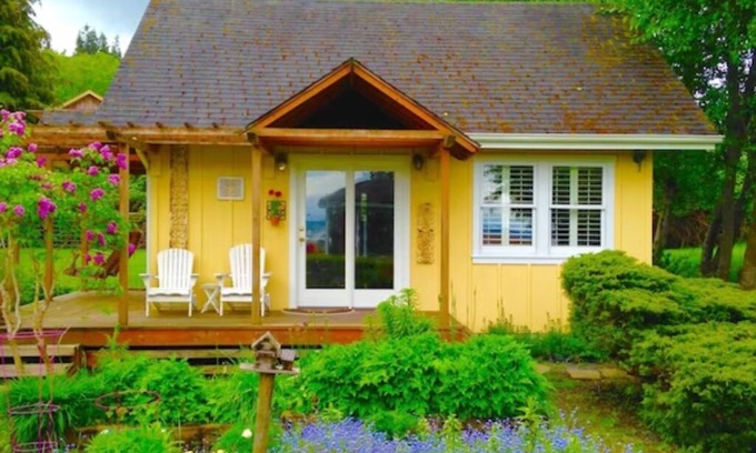 Langley Cottage | Unforgettable Stay at Cabernet Cottage, Whidbey Island