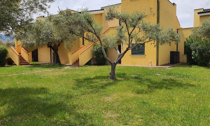 Isca Marina Apartment | Oceanfront Appartamenti Sant'Andrea with Private Beach Access