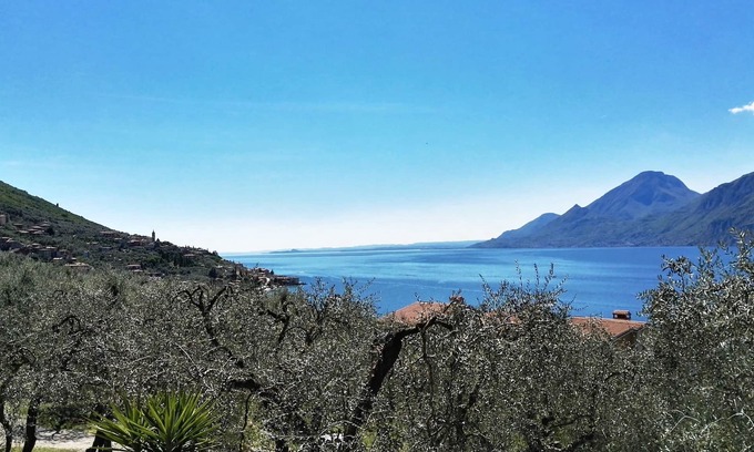 Assenza Apartment | Relaxing Retreat at Apartment Sun: Lake, Mountains & More