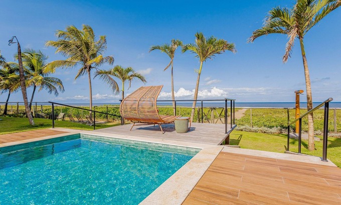 Itacimirim Apartment | IT38 Duplex Decorado - Steps from the Beach with Pool