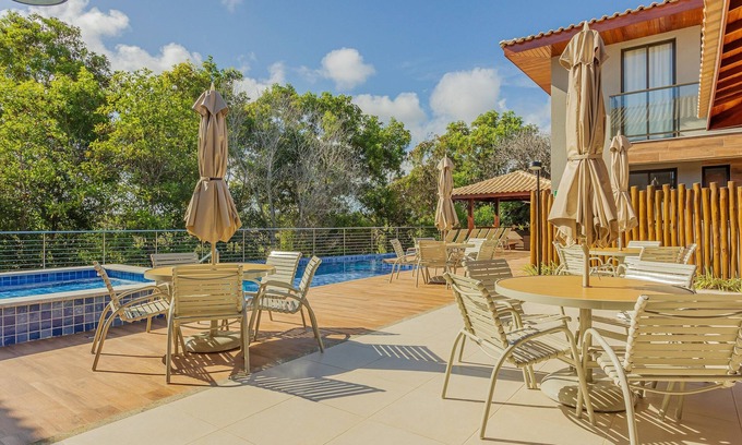 Itacimirim Apartment | Relaxing Getaway at Lindo Village 2 Suites in Itacimirim
