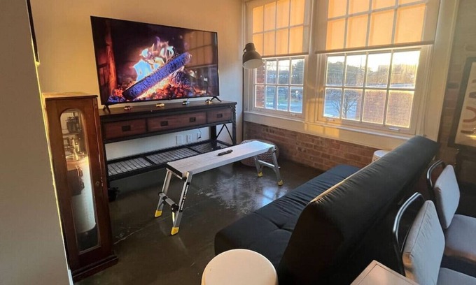 Deep Ellum Apartment | Italian Job Loft in Deep Ellum