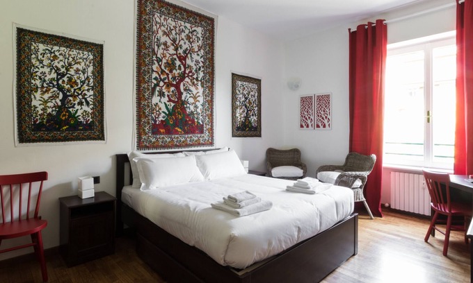 Bullona Apartment | Accessible Retreat with Spa & Kitchen at Italianway Cenisio 7 A