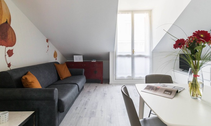 Guastalla Apartment | Commenda 35 A: Welcoming Stay with Spa & Family Amenities